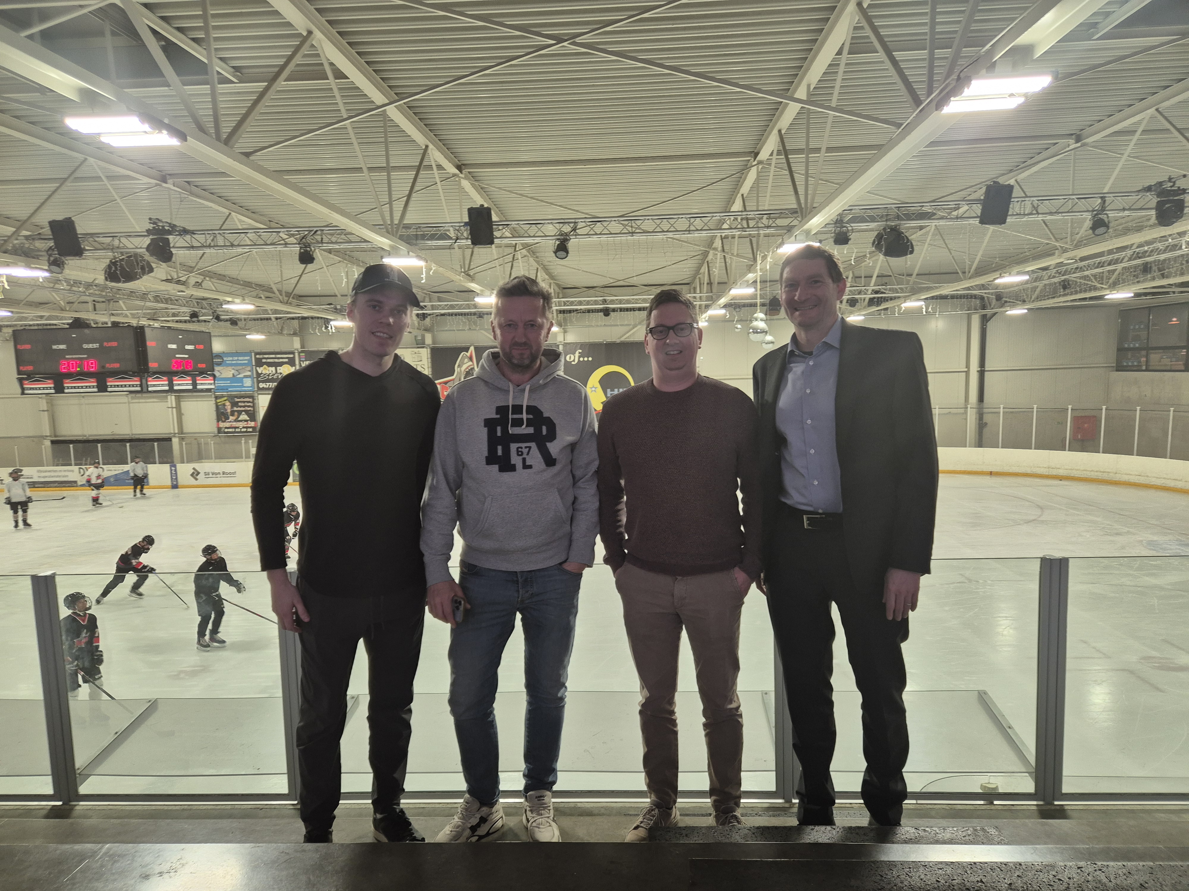 Raf CEULEMANS opnieuw head-coach van de Golden Sharks !