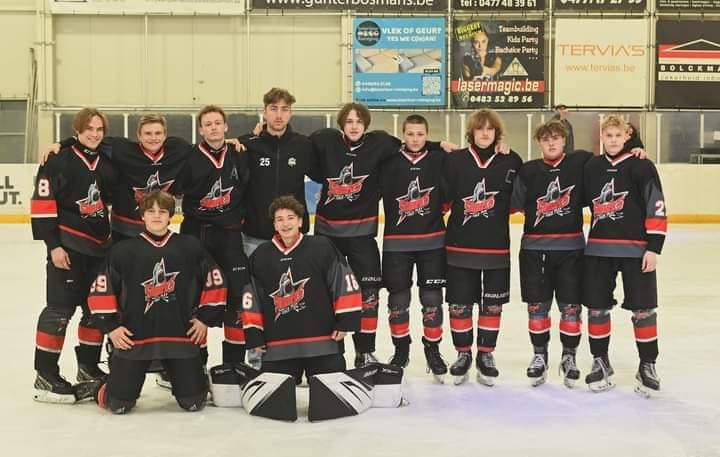 Cold Play Sharks U17 winnaar van het eigen toernooi na winst tegen Okanagan